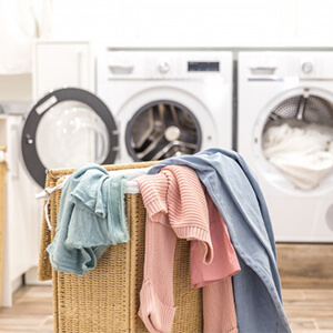 Miért mennek össze a ruhák, mire kell figyelni a mosás folyamán...